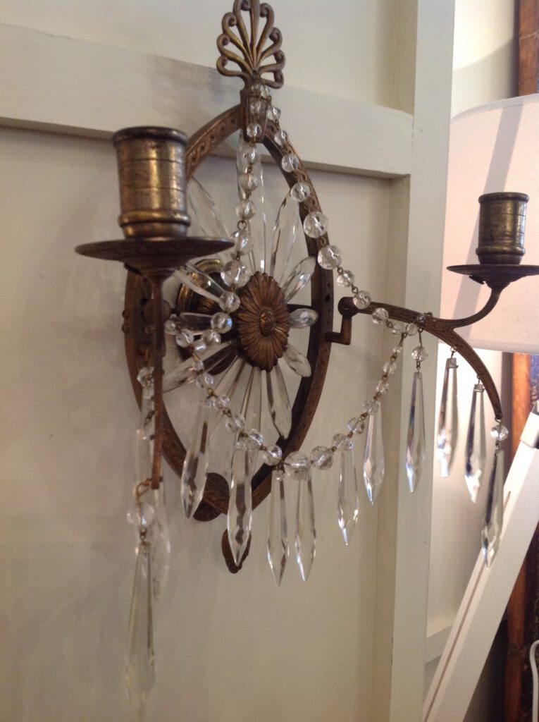 TH162 Antique Wall Sconce